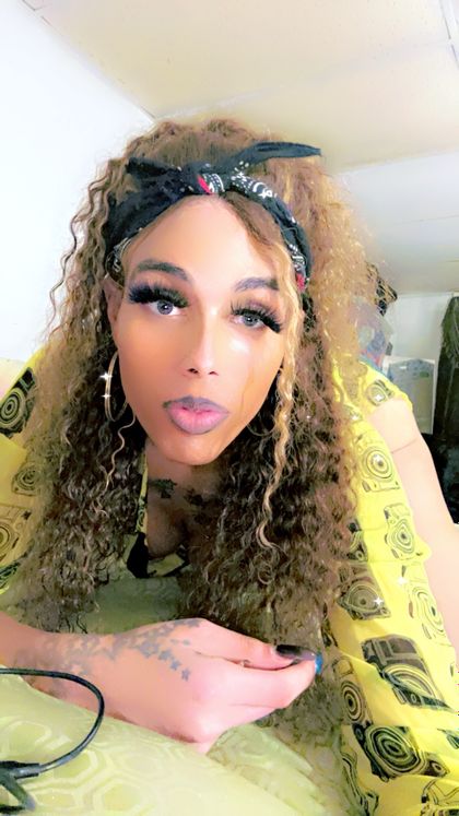 theegoldenbarbiee OnlyFans picture