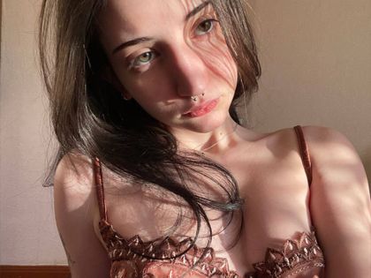 ellynox OnlyFans picture
