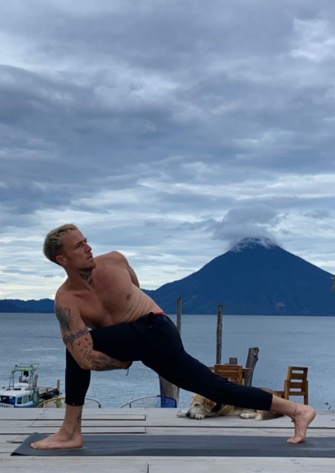 thatshyyogaguy OnlyFans profile picture