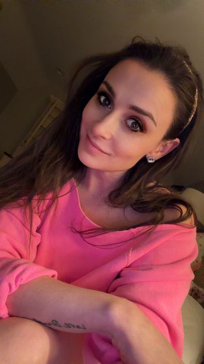 carolinespanked OnlyFans picture