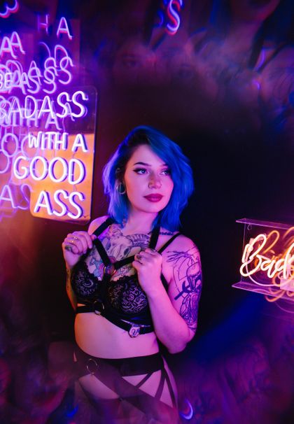 blu_honey OnlyFans picture