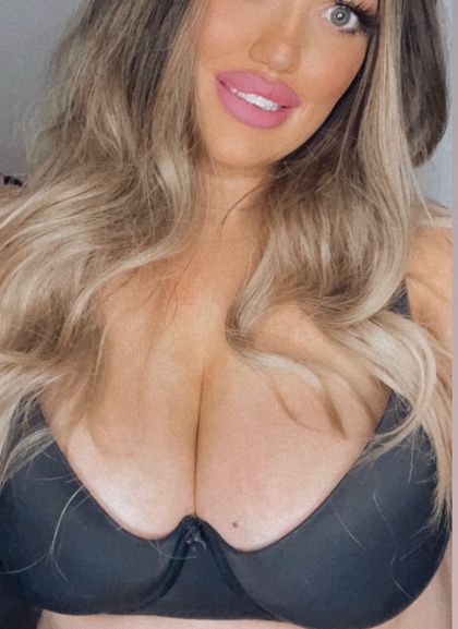 rosiebelle1990 OnlyFans picture