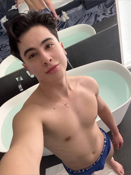 ajflowerzv OnlyFans picture
