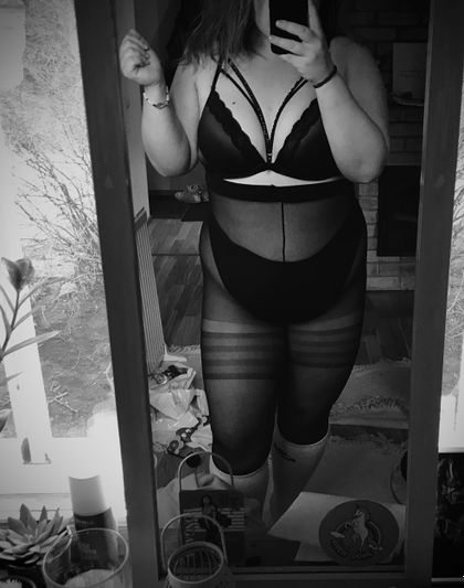 x.caramelpiebaby.x OnlyFans picture
