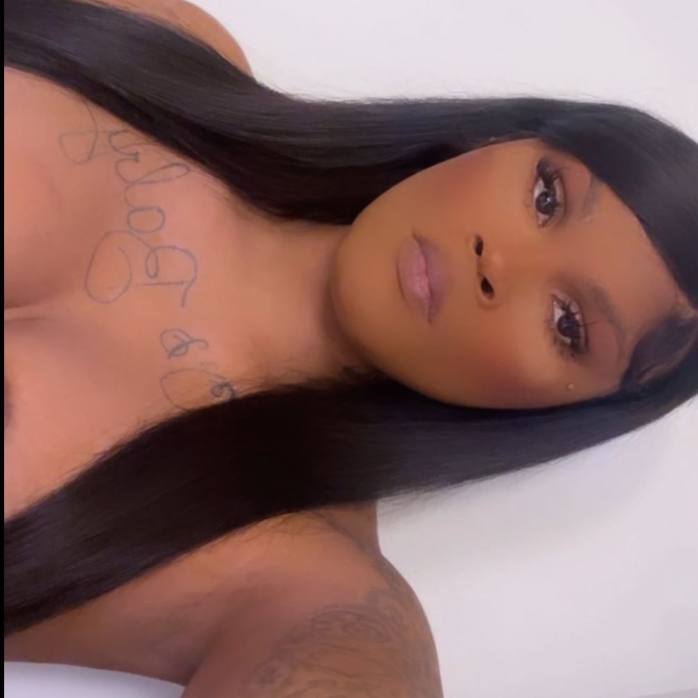 nikki2477 OnlyFans profile picture