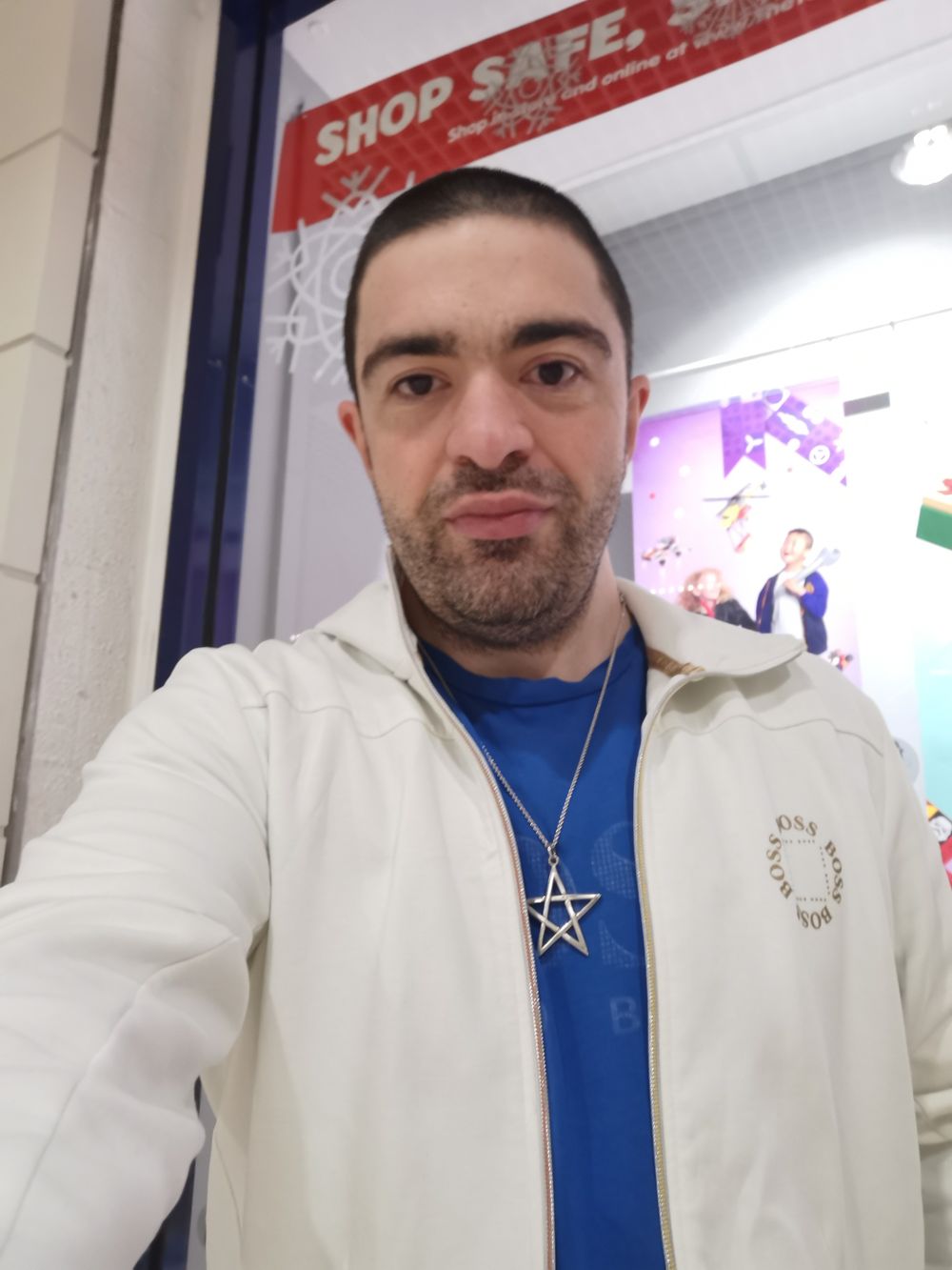 byron37 OnlyFans profile picture