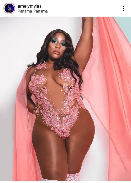 emelym OnlyFans picture