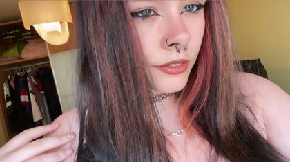 yourlittlegoth OnlyFans picture