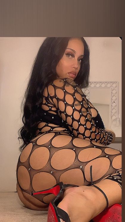 laysiaaa2x OnlyFans picture
