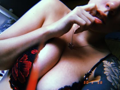 u180324490 OnlyFans picture