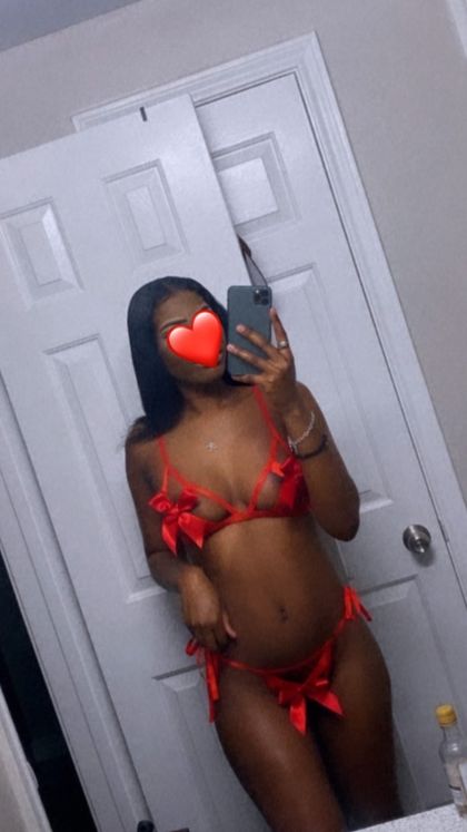 halyakalonae OnlyFans picture