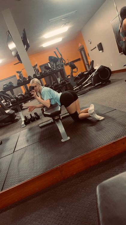 bl0ndyg1rl OnlyFans picture