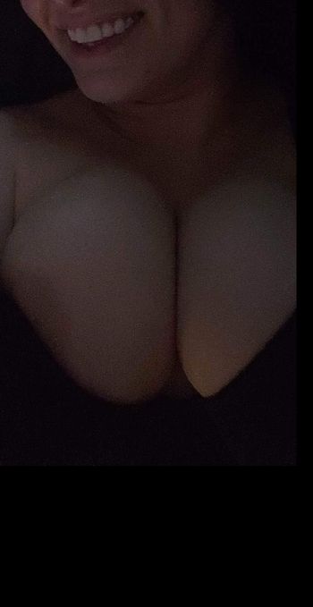 Big Breasted_Mistress