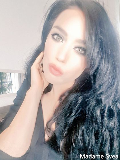 madamesvea OnlyFans picture