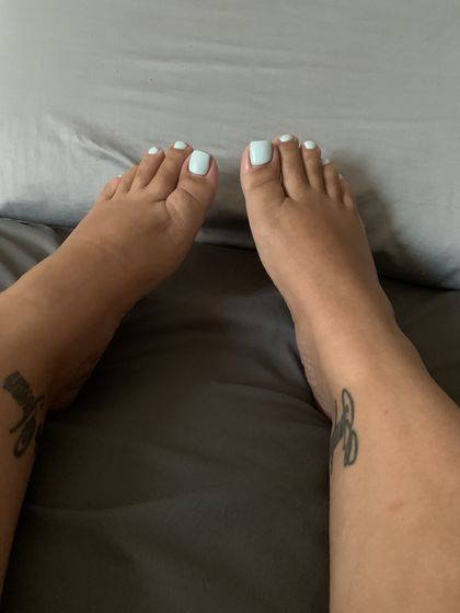 yellowtailtoes OnlyFans picture