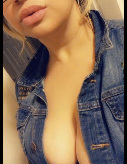 mexhotgirl OnlyFans picture