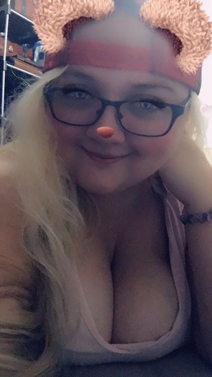 emenybell04 OnlyFans picture