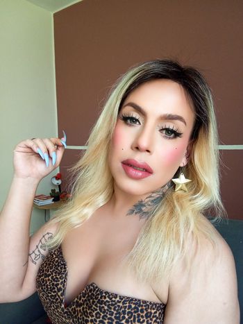 Anitta TRANS