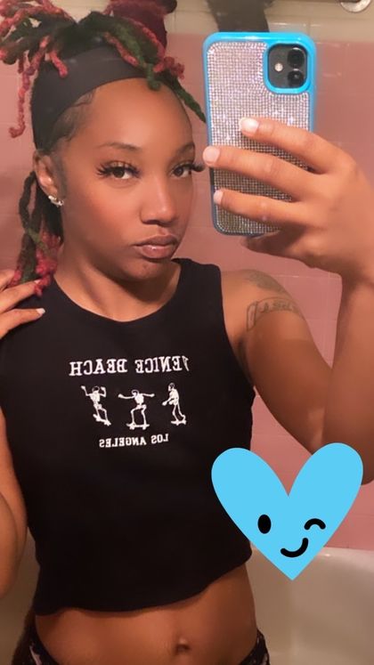 slimwthepinkhair OnlyFans picture