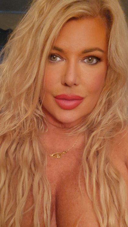 tnfavmilf OnlyFans picture
