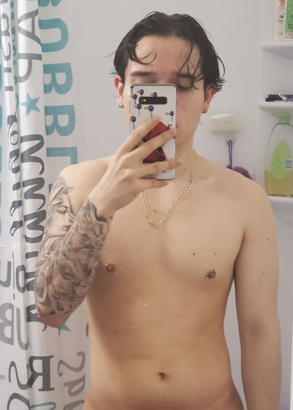 damianouncut OnlyFans picture