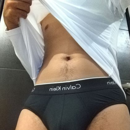 isit.romantic OnlyFans picture