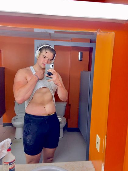 vanbustin OnlyFans picture