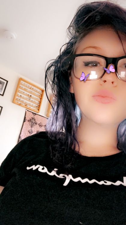 pregnantbatgirl OnlyFans picture