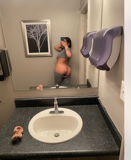 liylahdollvip OnlyFans picture