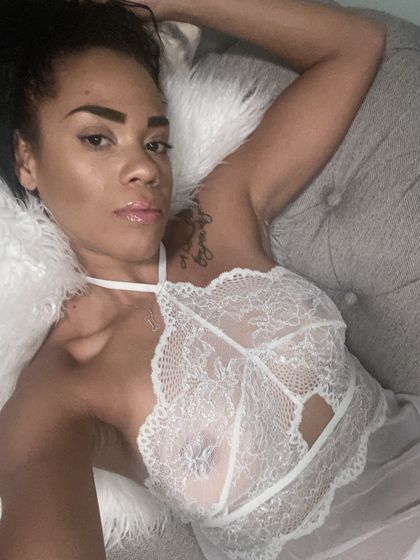 essence.essy OnlyFans picture
