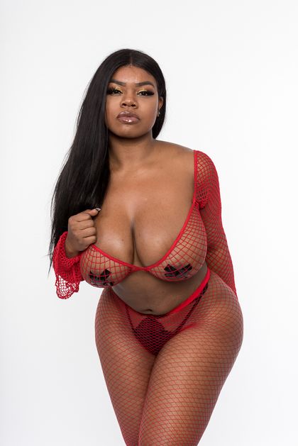 thatmodelbusty OnlyFans picture