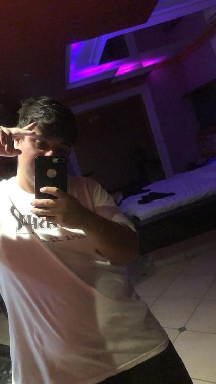 pedrineozinhoo OnlyFans picture
