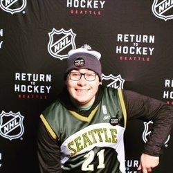 Best Hot Seattle Native OnlyFans Accounts | FansMetrics.com