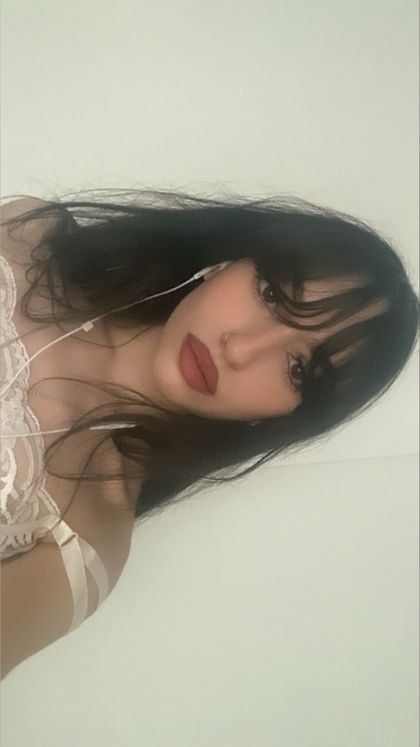 ronnieviolet OnlyFans picture