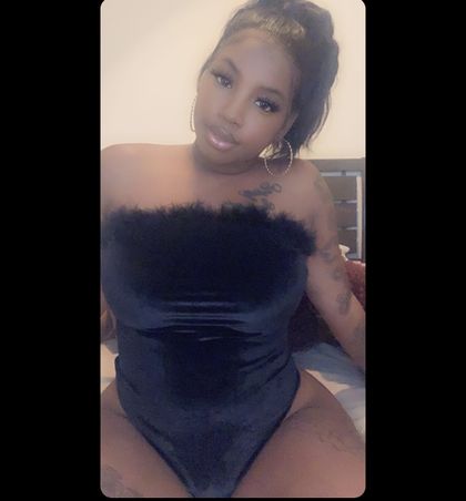 moancaramel OnlyFans picture