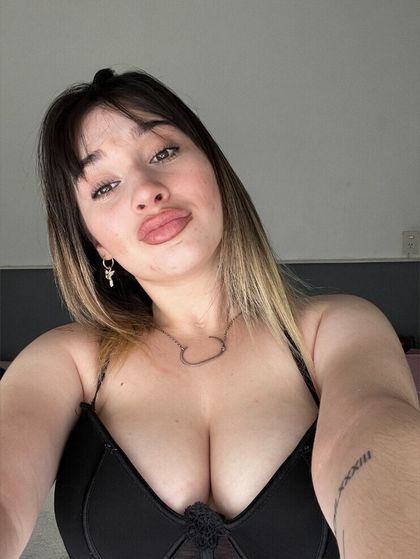 camila65432 OnlyFans picture