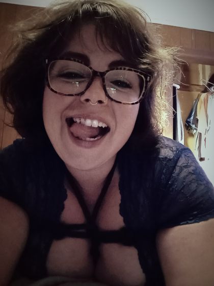 sexyredglasses OnlyFans picture