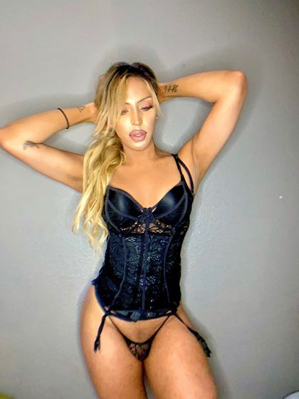 naughtynadialv OnlyFans picture