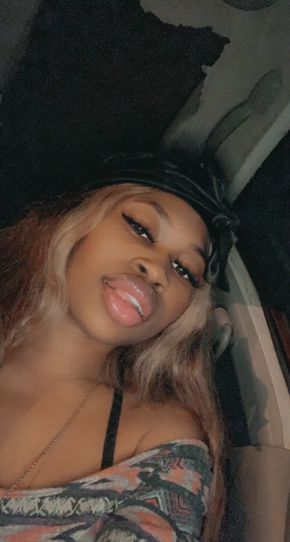 u113592225 OnlyFans picture