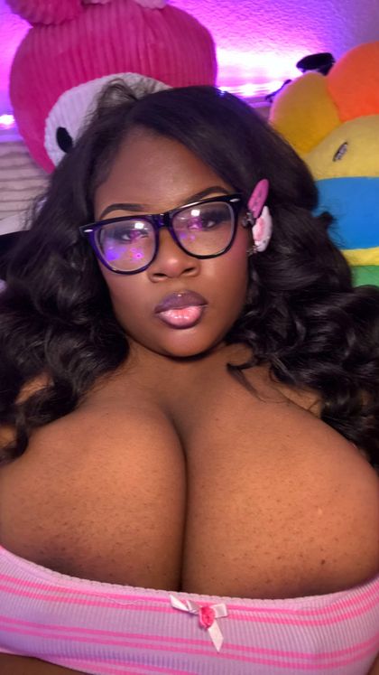 shefine OnlyFans picture