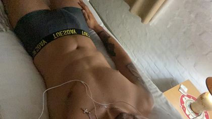 feelyoulikeit OnlyFans picture
