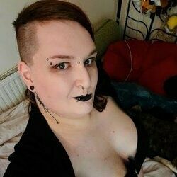 karawolffuk OnlyFans picture
