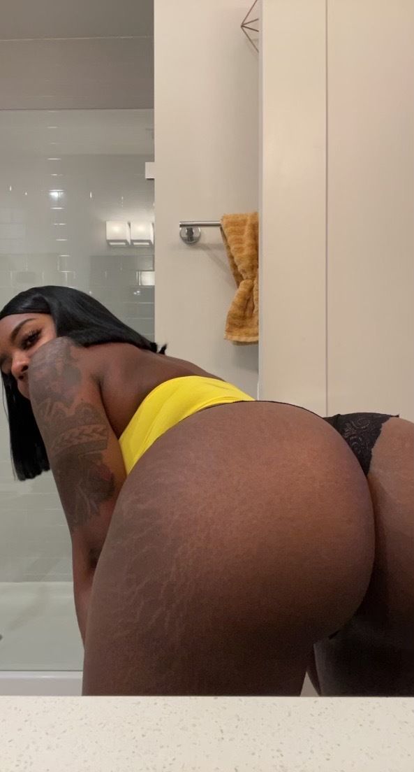 yochocolatedrop OnlyFans profile picture
