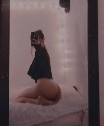gretathompson OnlyFans picture