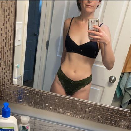 tiny_brunette OnlyFans picture