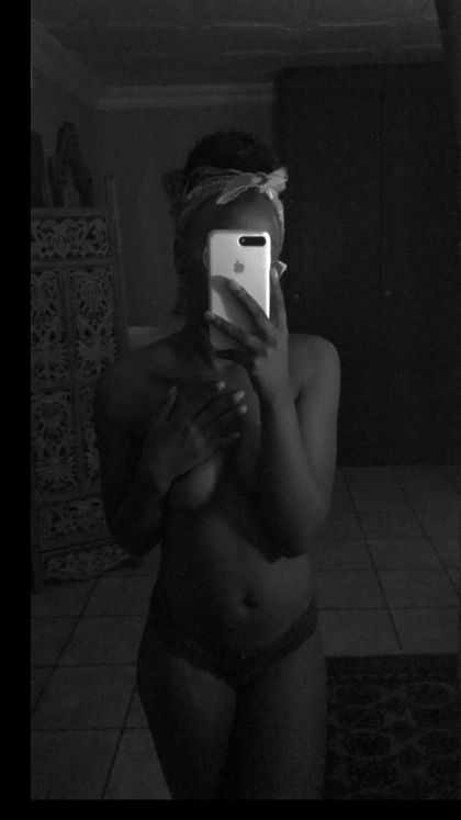themonarchy OnlyFans picture