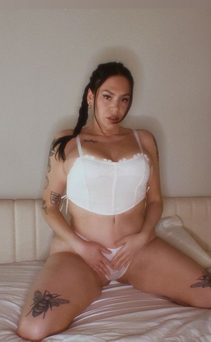 beesxknees OnlyFans picture