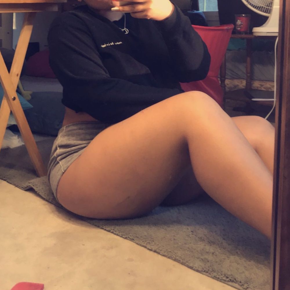 peache.s OnlyFans profile picture