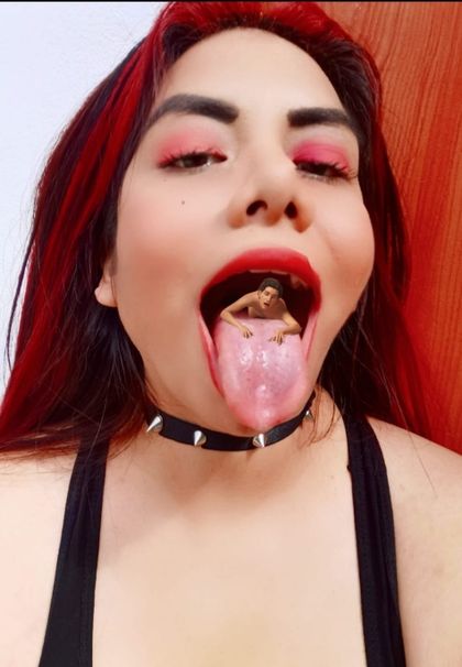 giantess.debora OnlyFans picture