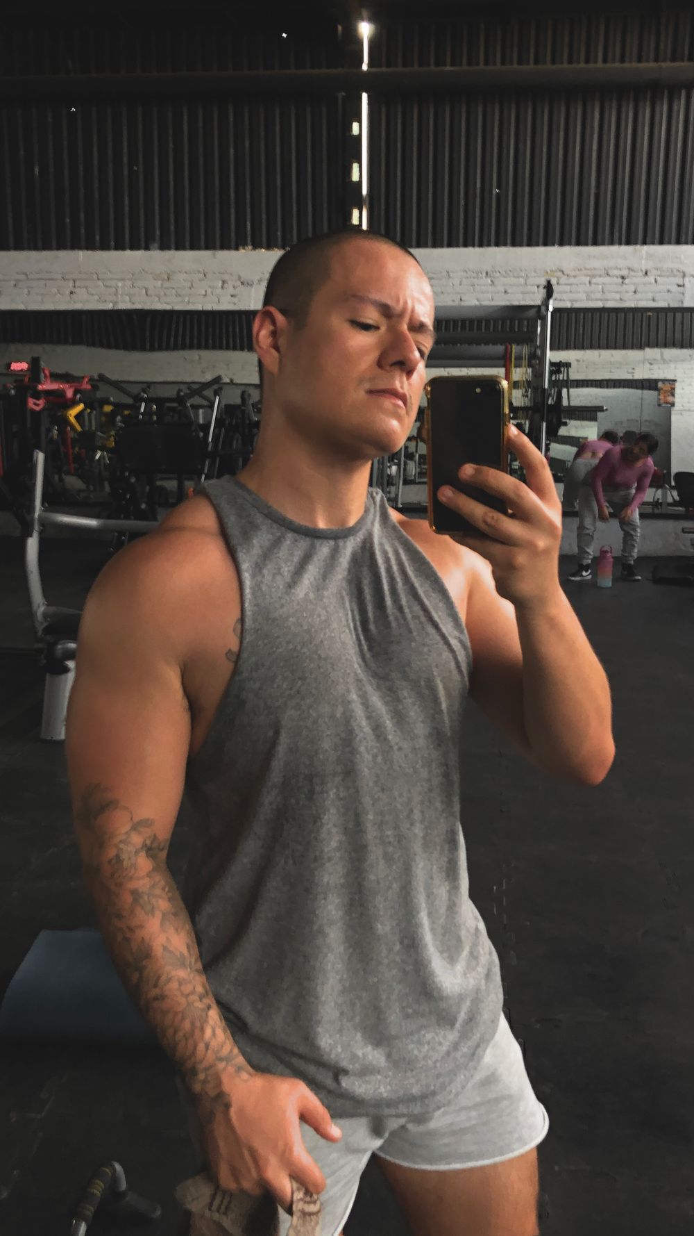r01010010 OnlyFans profile picture